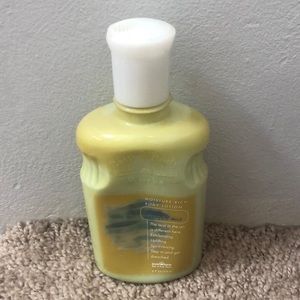 (RARE) Bath & Body Works Fresh Waterfall Mist Body Lotion Retired  8 fl oz